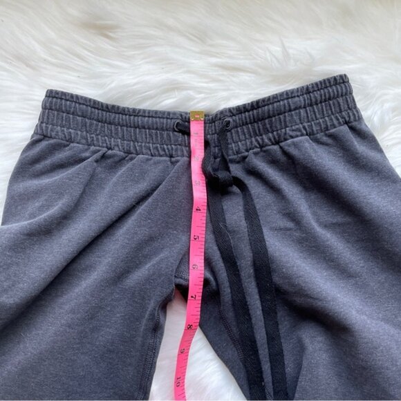 Lululemon sweatpants - Picture 10 of 11